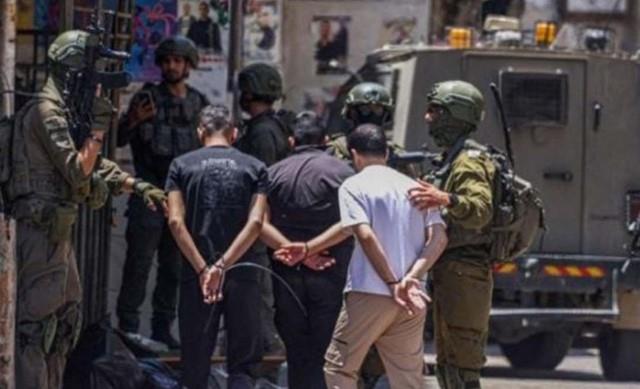 الاحتلال يوسع حملات الاعتقال في الضفة الغربية.. نحو 100 فلسطيني خلال أسبوع