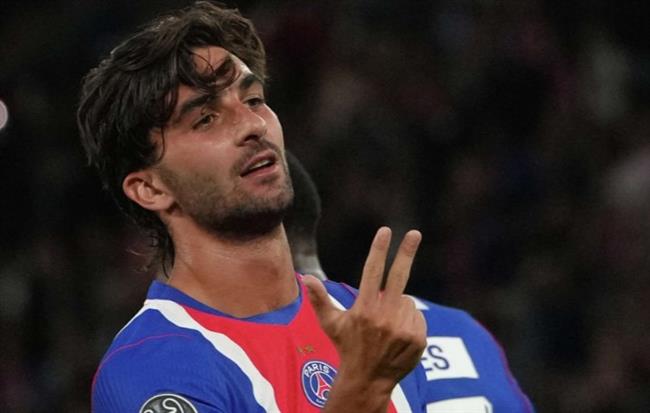 فيران توريس يتفوق على رافينيا ويحصد جائزة لاعب الجولة بدوري الأبطال