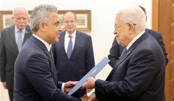   الرئيس محمود عباس يتسلم أوراق اعتماد السفير المصري الجديد لدى دولة فلسطين