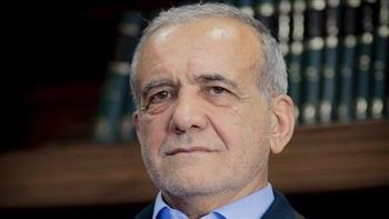 الرئيس الإيراني يدعو أمريكا إلى الدخول في مواجهة عسكرية مع جيشه