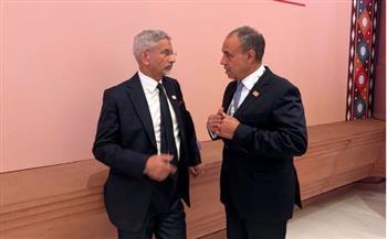 وزير الخارجية يلتقي نظيره الهندي