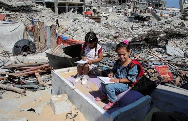 من قلب الدمار والمدارس بلا جدران.. غزة تفتح أبواب التعليم من جديد الأحد المقبل