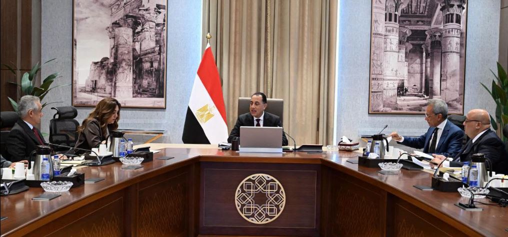 مدبولي يبحث تيسيرات جديدة لقانون التصالح في مخالفات البناء