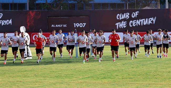 الدوري الممتاز.. الأهلي يواصل تدريباته استعدادًا لمباراة أبوقير للأسمدة