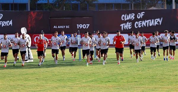 الدوري الممتاز.. الأهلي يواصل تدريباته استعدادًا لمباراة أبوقير للأسمدة