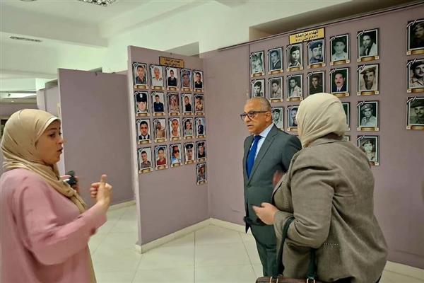 محافظ بورسعيد ورئيس قطاع الفنون التشكيلية يبحثان سبل تطوير متحف النصر ومعالجة مشكلاته