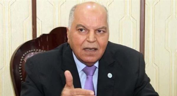 نقيب المعلمين يقدم كشف حساب النقابة خلال الفترة الأخيرة