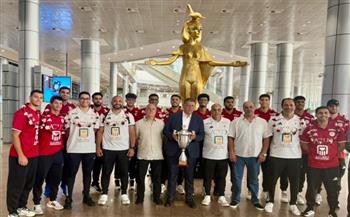   رئيس اتحاد اليد يستقبل بعثة منتخب الشباب أبطال أفريقيا بالورود