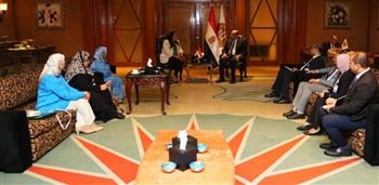   وزير العمل يلتقي رئيسة الوفد المغربي المشارك في مؤتمر العمل العربي