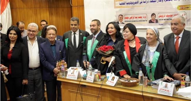 الذكاء الاصطناعي وتعزيز المواطنة في رسالة ماجيستير لـ منى المراغي