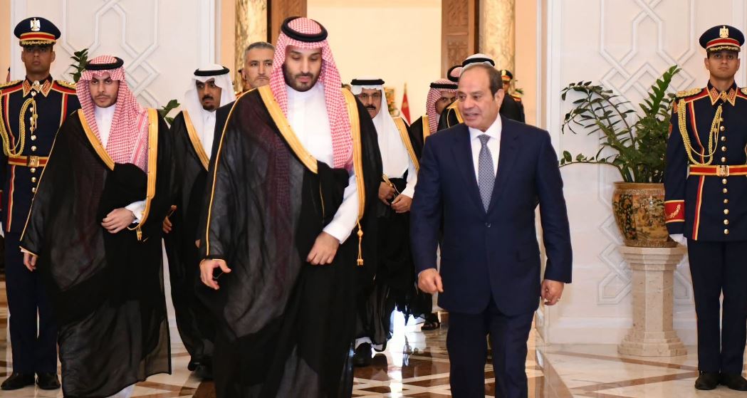السيسي يودّع محمد بن سلمان في ختام زيارته للقاهرة