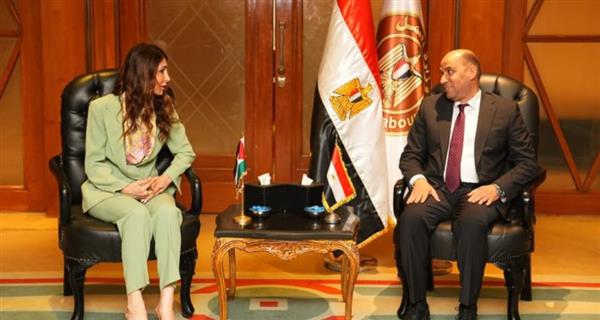 حسن رداد لوزيرة العمل الفلسطينية: مصر لن تتوانى عن دعم صمود الشعب الفلسطيني