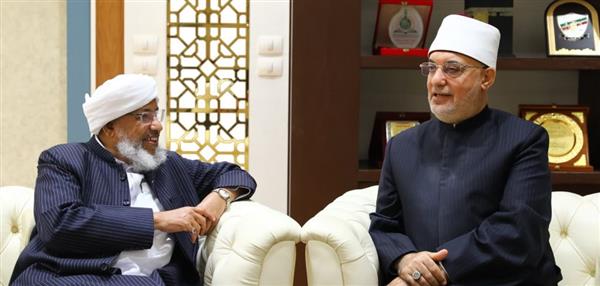 مفتي الجمهورية يستقبل رئيس جامعة سراج الهدى الهندية لبحث آفاق التعاون المشترك