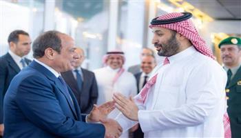 ولي العهد السعودي يصل القاهرة في زيارة رسمية