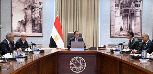 مدبولي يؤكد أهمية استمرار جهود مختلف الجهات المعنية بما يسهم في اتاحة السلع بالكميات والأسعار المناسبة