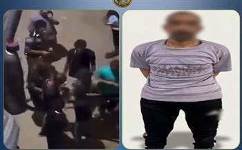 فيديو يكشف تاجر مخدرات بنها.. والمتهم خلف القضبان