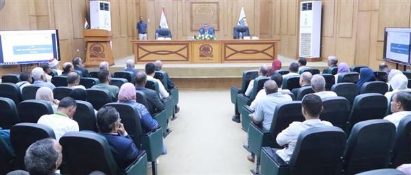 محافظ قنا يستعرض تحديث المخطط الاستراتيجي لمدينة الوقف ويوجه بسرعة إنجاز الدراسات