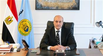   محافظ أسيوط يهنئ 322 حاجا بفوزهم في قرعة حج الجمعيات الأهلية