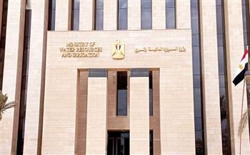  الري: تعدي سائق لودر بالردم على نهر النيل ببرجاية المنيا وإلزامة بإزالة المخالفة فورا