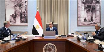   رئيس الوزراء يتابع مع وزير البترول عدداً من ملفات العمل