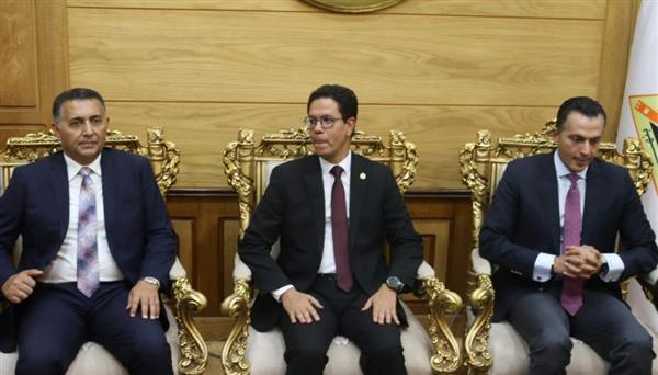 ضمن جولات "مستقبل وطن".. محافظ القليوبية ورئيس جامعة بنها والأمين العام للحزب يشهدون دعم المستشفيات الجامعية