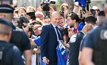   زيدان يعلن قائمته الأولى مع منتخب فرنسا