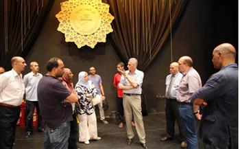   رئيس الأوبرا يتفقد مسرحي الجمهورية ومعهد الموسيقى العربية ويتابع أعمال الصيانة
