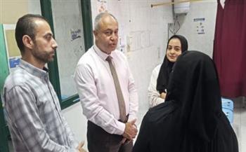 وكيل وزارة  صحة القليوبية يتفقد عيادات الجلدية ببنها ويوجه بتطوير مسار الخدمة