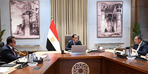رئيس الوزراء يتابع موقف المستشفيات التعليمية والتدريبية لطلاب كليات الطب بالجامعات الخاصة