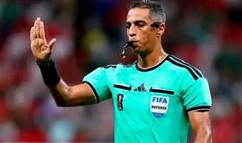 أمين عمر حكمًا لمباراة الأهلي وسموحة بالدوري