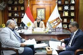 محافظ الوادي الجديد تلتقي أعضاء مجلسي النواب والشيوخ لبحث مطالب المواطنين