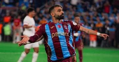 رئيس طرابزون سبور يشيد بمحمد صلاح: نجم عالمي ونموذج للاعبين الشباب