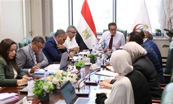   وزير الصحة يبحث الخطة الاستثمارية لأمانة المراكز الطبية المتخصصة