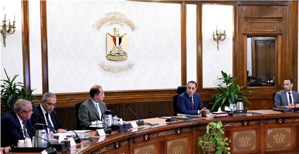 رئيس الوزراء يتابع مستجدات العمل لعدد من مشروعات تكنولوجيا المعلومات