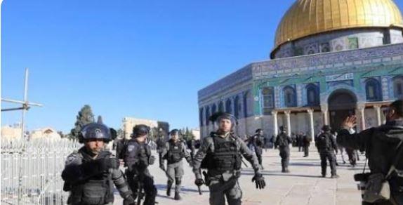 تصعيد في الضفة والقدس.. استنفار إسرائيلي بعد مقتل مستوطن واقتحامات للأقصى
