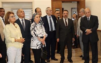   مجلس أمناء جامعة الإسكندرية الأهلية يتابع انتظام الدراسة ويستمع إلى الطلاب