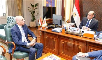 وزير العمل يبحث أوضاع العمالة المصرية مع سفير لبنان الجديد
