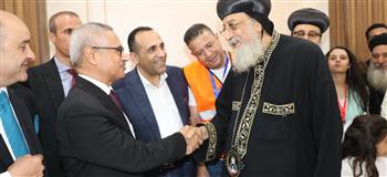   محافظ بني سويف يلتقي البابا تواضروس في ختام زيارته