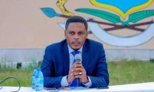 وزير الإعلام الصومالي: موقعنا الاستراتيجي يفرض علينا حماية أمن البحر الأحمر وخليج عدن