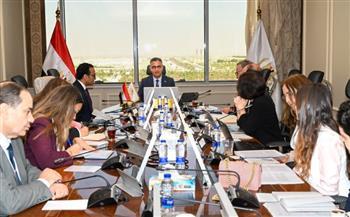 وزير التموين يبحث مع وفد بنك الاستثمار الأوروبي التعاون بمجالات الأمن الغذائي