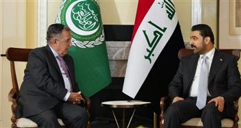   نبيل فهمي يلتقي رئيس مجلس وزراء العراق