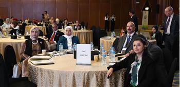 الرئيس التنفيذى لجهاز شئون البيئة يترأس جلسة نقاشية حول أسواق عمل أكثر كفاءة واستدامة