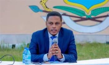   وزير الإعلام الصومالي: موقعنا الاستراتيجي يفرض علينا حماية أمن البحر الأحمر وخليج عدن