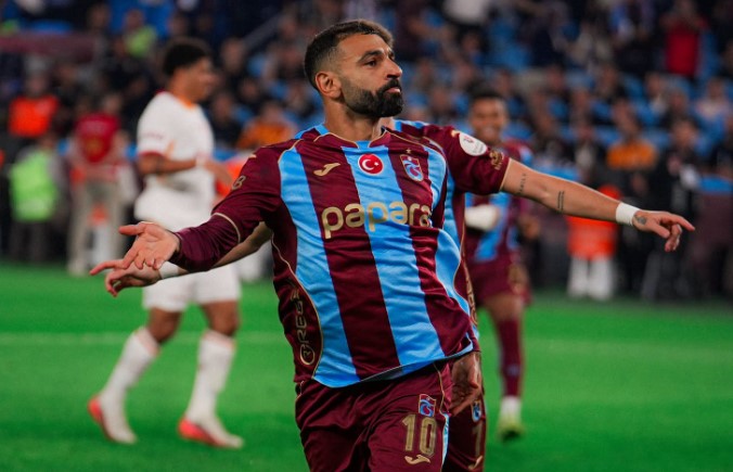 طرابزون سبور يحذر الشركات من استغلال اسم محمد صلاح تجاريًا