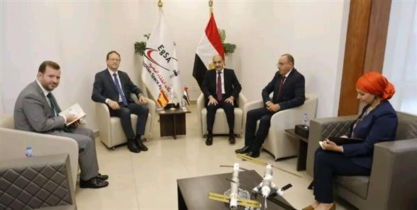 الرئيس التنفيذي لوكالة الفضاء المصرية يستقبل السفير الإسباني لبحث سبل التعاون المشترك