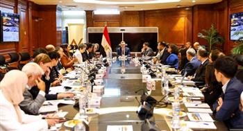   وزير التخطيط يبحث مع البنك الدولي ومؤسسات دولية إطلاق "آلية ضمان تمويل البنية التحتية"