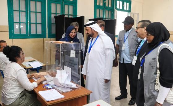 وفد البرلمان العربي يتفقد عدداً من مراكز الاقتراع المغربية