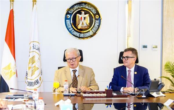 وزير التخطيط يترأس مجلس إدارة بنك الاستثمار القومي