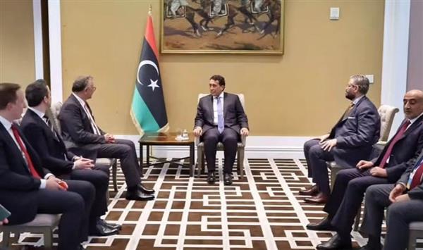"المنفي" يبحث مع مستشار أمريكي تطورات المشهد السياسي في ليبيا