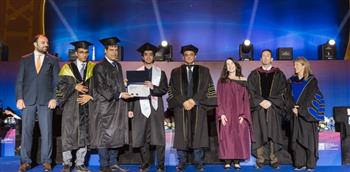 السفارة الأمريكية تحتفي بتخرج أول دفعة من برنامج الدرجتين المزدوجتين بجامعة الجلالة